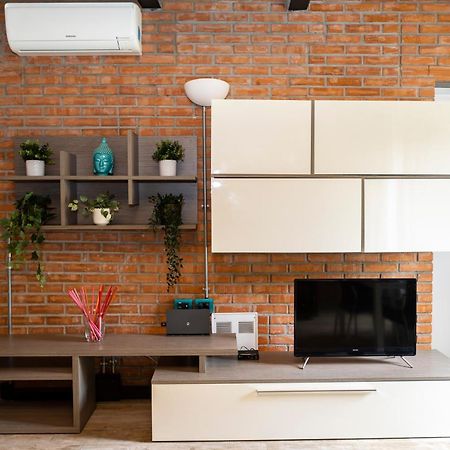 Canonica Brick Apartment Milan Bagian luar foto